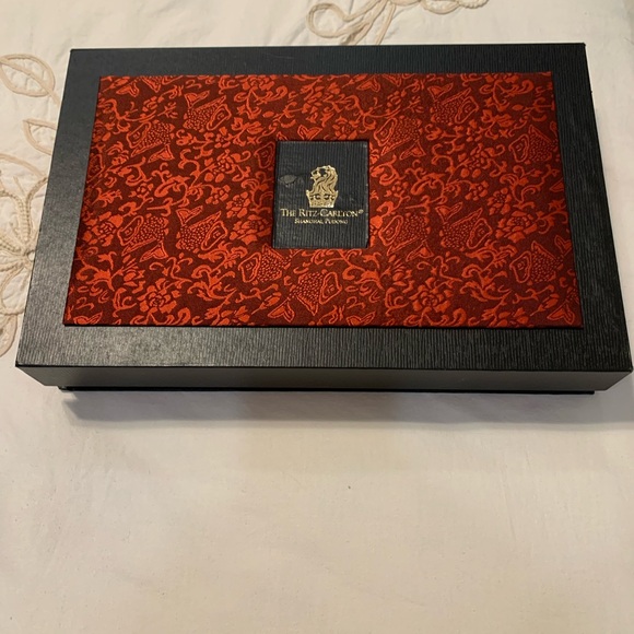The Ritz Carlton Shanghai Pudong Empty Gift Box Red Silk Brocade Top Cardboard